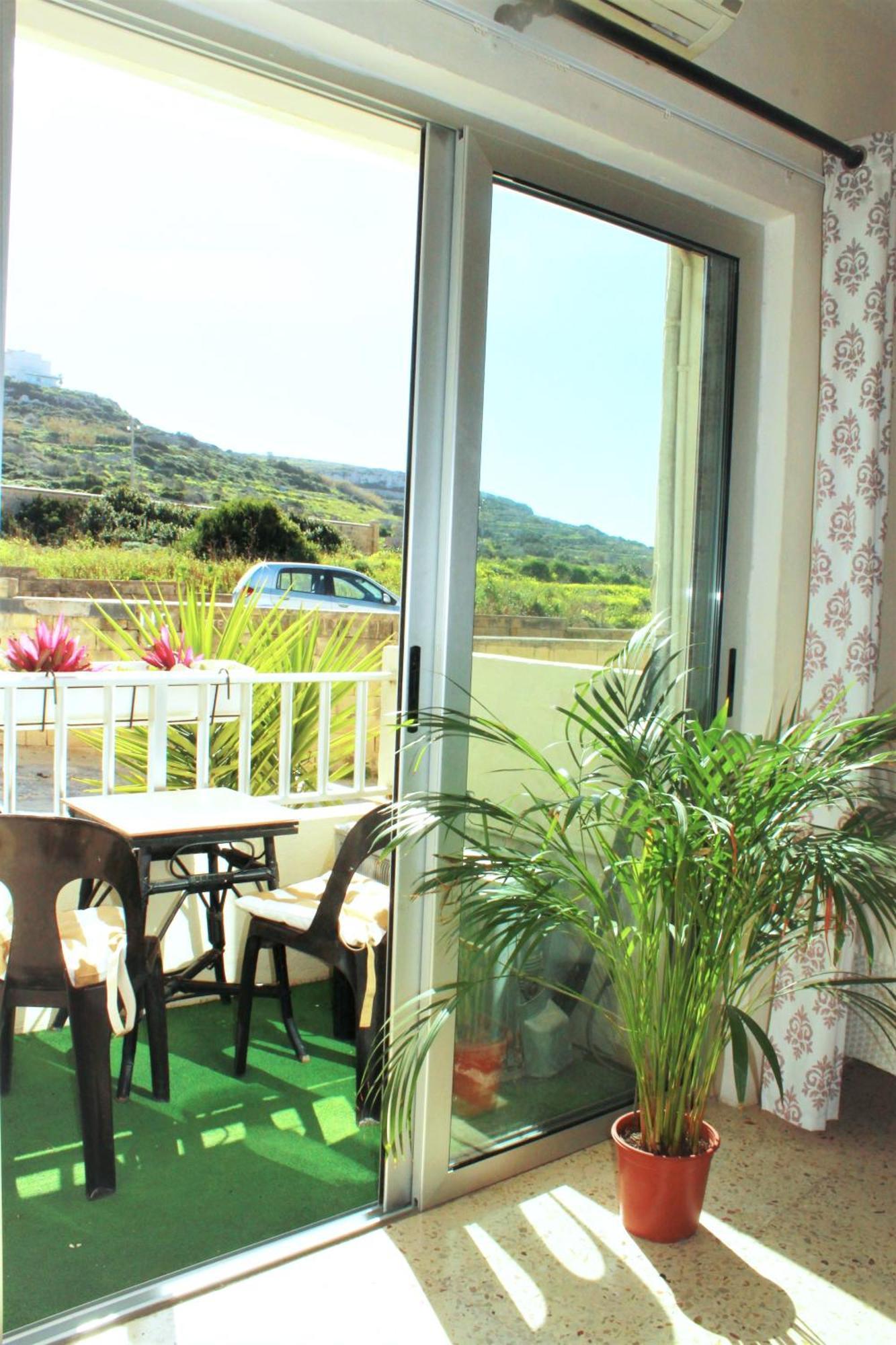Close To Beach Unique & Cozy Apartment 3 Balconies Country Views 멜리에하 외부 사진